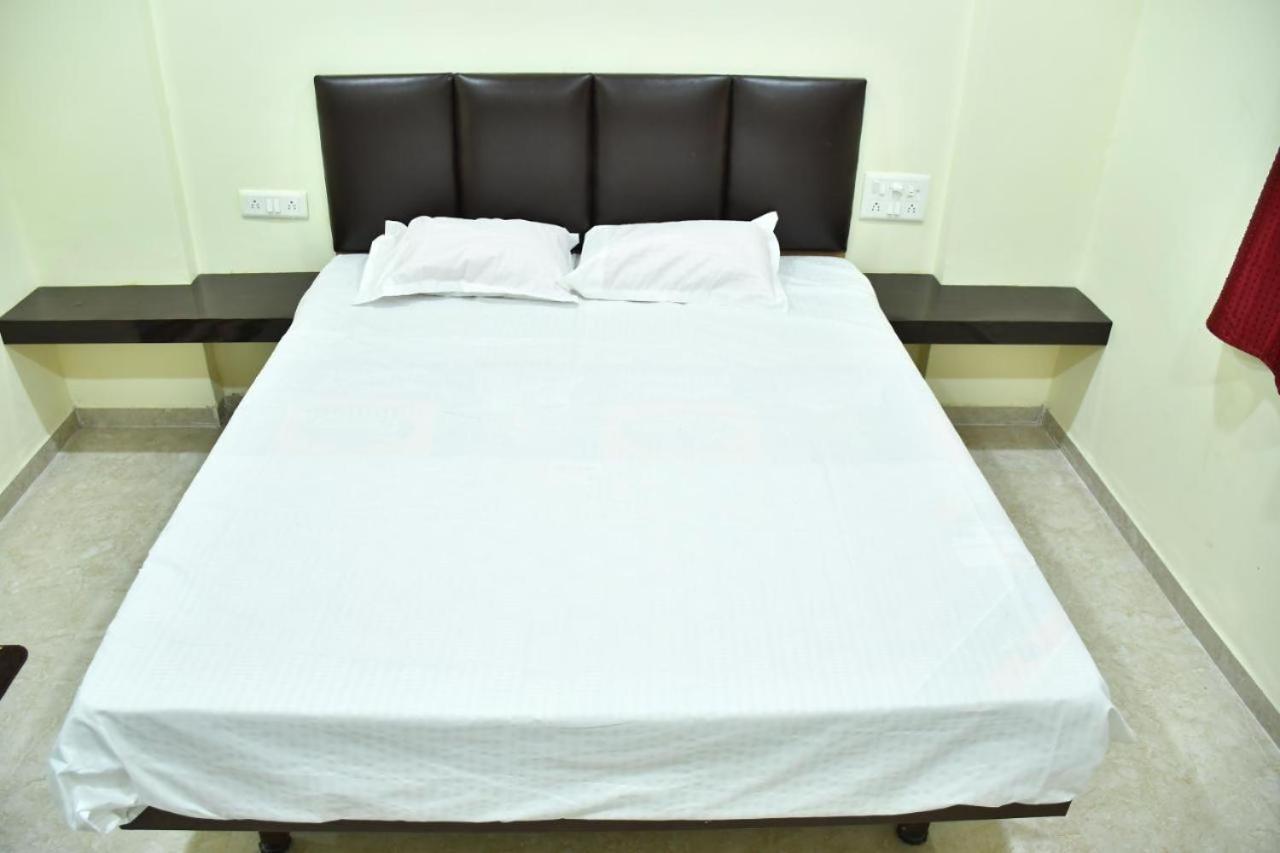 Hotel Kalika Residency - Akkalkot Akalkot Экстерьер фото
